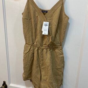 NWT Abercrombie & Fitch Linen Romper